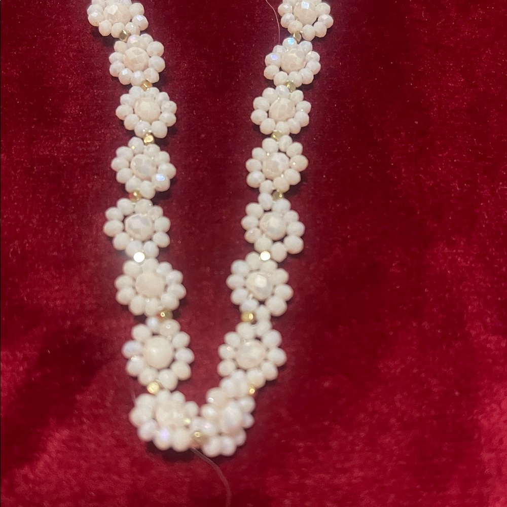 Altar'd State Natural Blossom Flower Bead Necklace NWT - Picture 2 of 4
